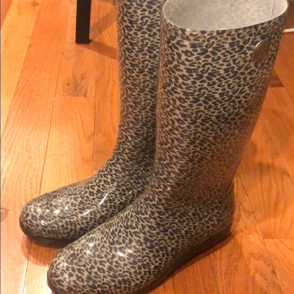 UGG rain boots